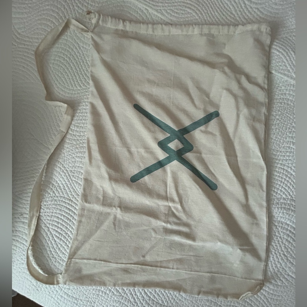 Aloft • Canvas/Linen Laundry Bag - Picture 2 of 3